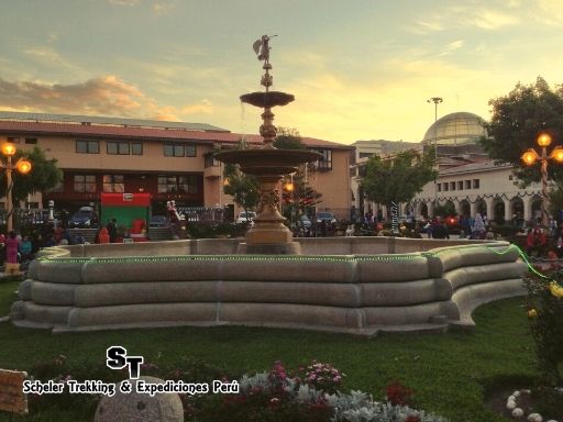 Pileta de la Plaza de Armas de Huaraz